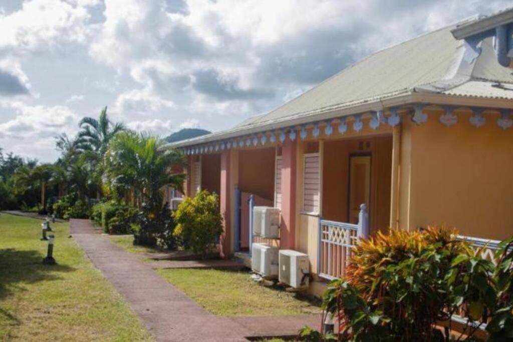 Studio A 400M De La Plage Pointe Marin Sainte-Anne Exteriér fotografie